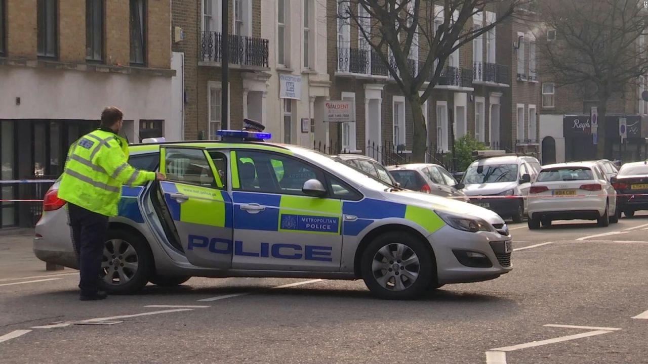 CNNE 513001 - la guerra de pandillas crece en londres