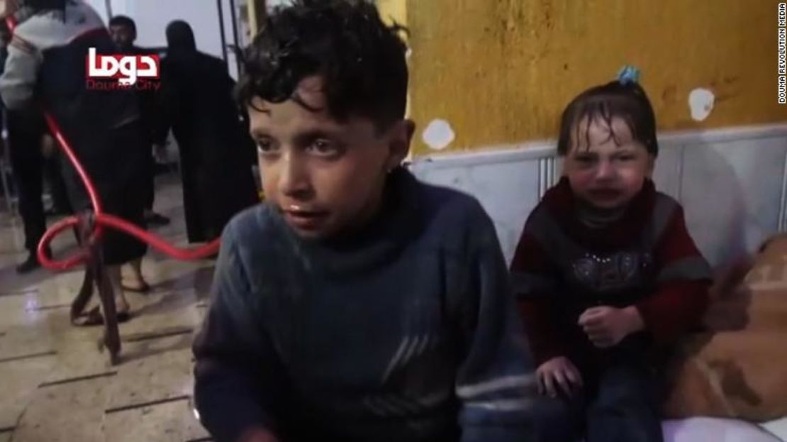 CNNE 513209 - 180408085909-05-syria-gas-attack-0407-screengrab-exlarge-169