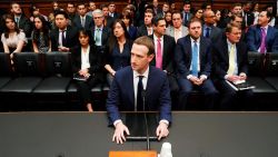 CNNE 513750 - la informacion personal de zuckerberg tambien habria sido filtrada