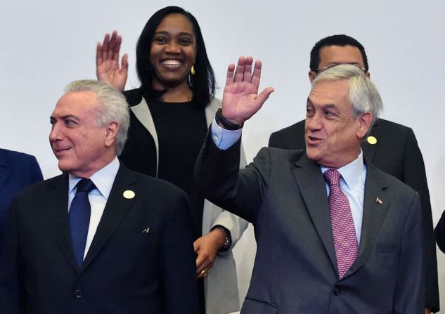 Al frente, el presidente de Brasil, Michel Temer, y su homólogo de Chile, Sebastián Piñera.