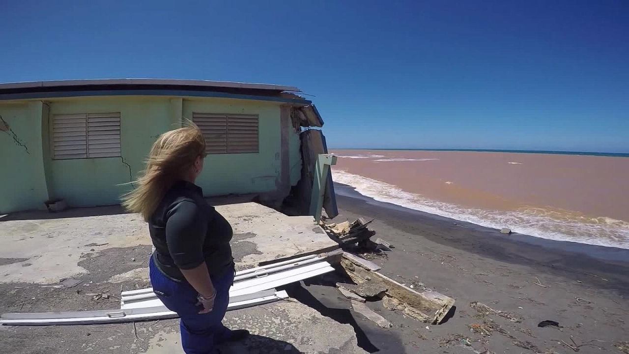 CNNE 515055 - marejadas en la costa de puerto rico destruyeron varias casas