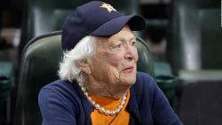 CNNE 515119 - barbara bush, grave de salud