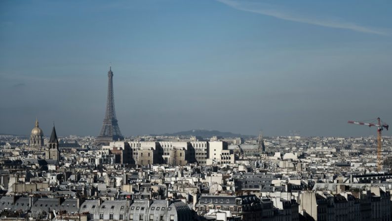 París, Francia — “Ves en la parte superior de la clasificación a ciudades globales como Londres, París, Nueva York; todas ellas están ahí porque la cantidad de visitantes es muy alta”, le dijo a CNN Travel el gerente de tarifas diarias de ECA.