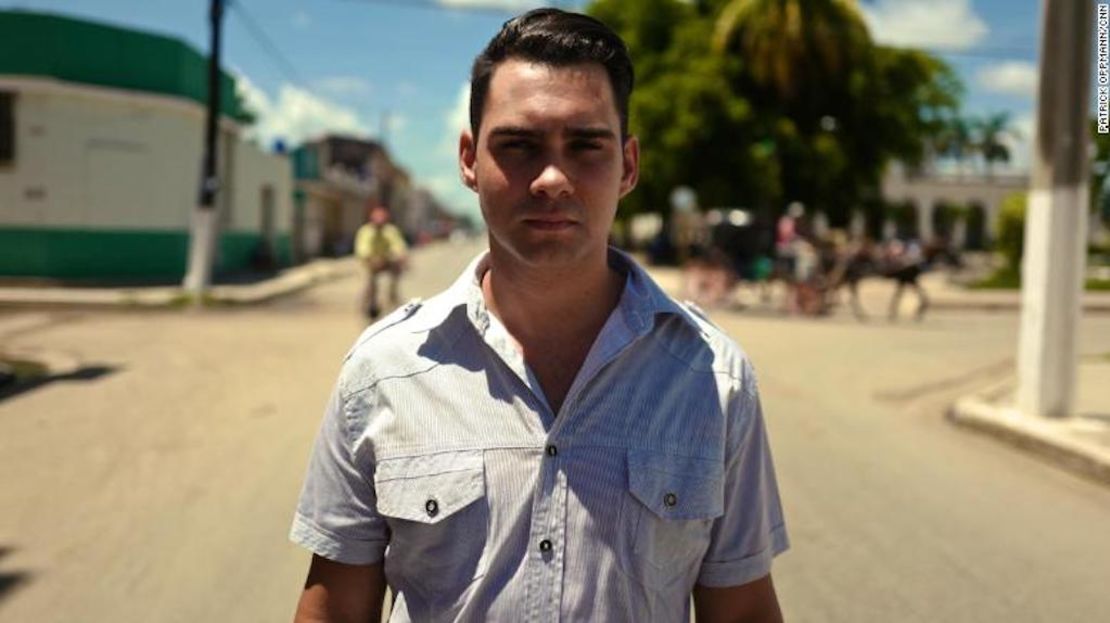Ahora con 24 años, Elián González, el balserito cubano, apoya la revolución y dice que Cuba seguirá siendo la misma después de que Raúl Castro deje su cargo.