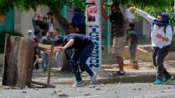 CNNE 516394 - reforma desata protestas en nicaragua- hay heridos