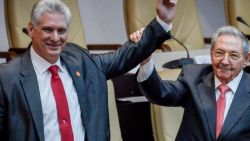 CNNE 516471 - raul castro respaldara transicion en cuba con diaz-canel