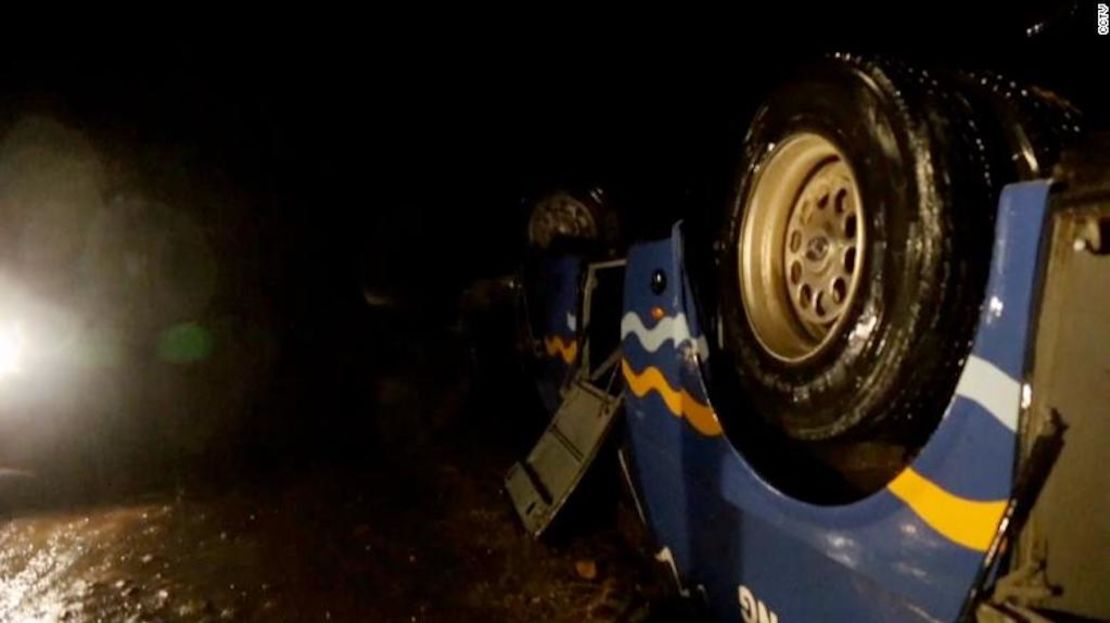 Esta fue tomada de un video de los medios chinos en el que se mostraba el bus accidentado en la provincia de Hwanghae en Corea del Norte.