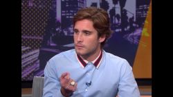 CNNE 517636 - los cambios fisicos de diego boneta para interpretar a luis miguel