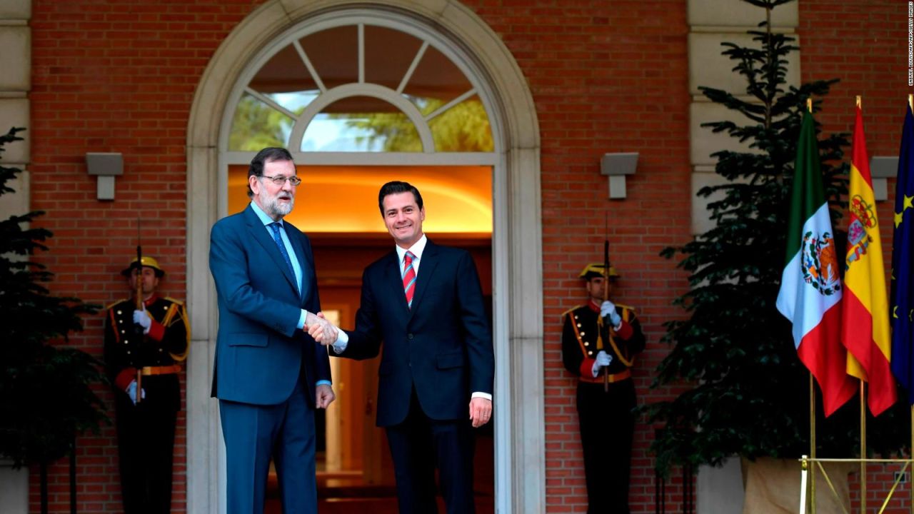 CNNE 518078 - pena nieto se reune con mariano rajoy y los reyes de espana