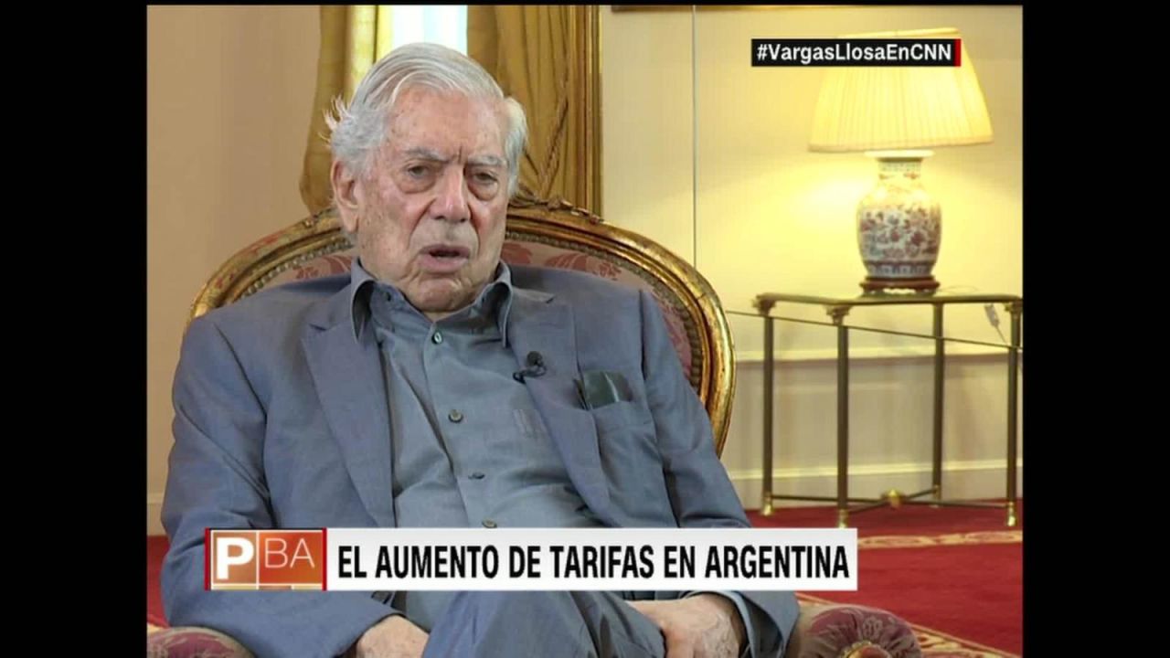 CNNE 518435 - vargas llosa- "mauricio macri me parece magnifico"