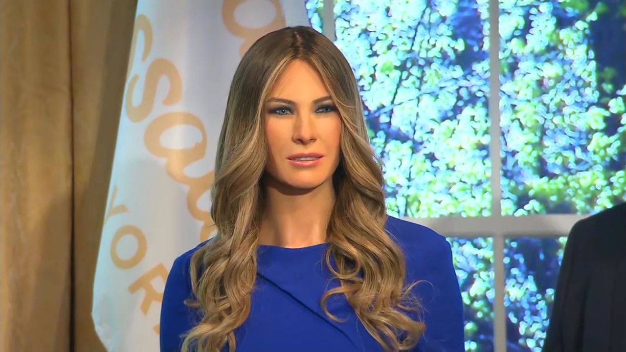 CNNE 518597 - asi es la figura de cera de melania trump