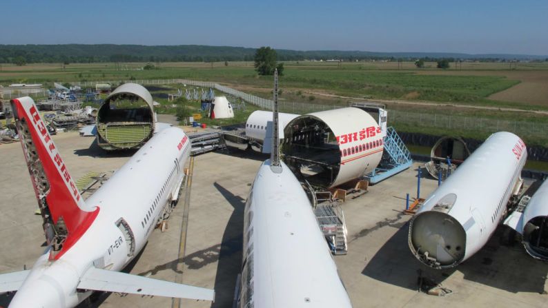 Tarmac Aerosave guarda los esqueletos de aviones en sus instalaciones en Tarbes y Francazal, en el sur de Francia, y en Teruel, en el este de España.