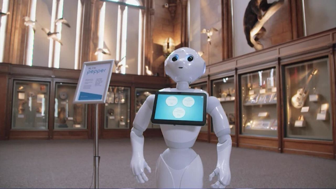 CNNE 520206 - en estos museos los guias son robots