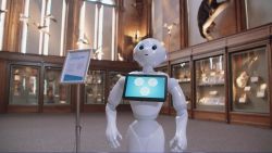 CNNE 520206 - en estos museos los guias son robots