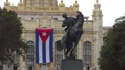 CNNE 521252 - rescatando la habana- la estatua de jose marti que llego desde estados unidos