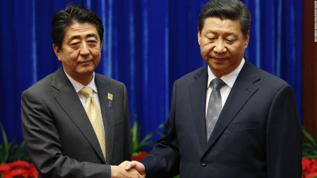 Shinzo Abe, primer ministro de Japón, y el presidente de China, Xi Jinping, hablaron por teléfono el pasado viernes.