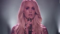 CNNE 521779 - primer video de carrie underwood desde su accidente