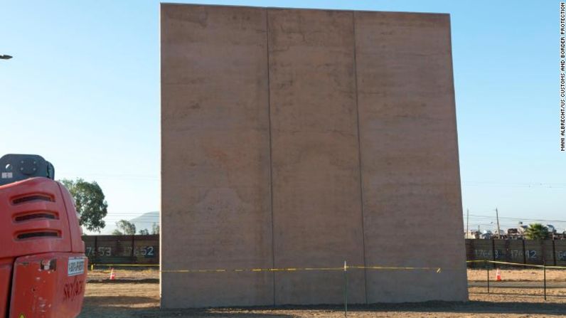 Este prototipo de 365.000 dólares fue construido por Fisher Sand & Gravel de Tempe, Arizona.