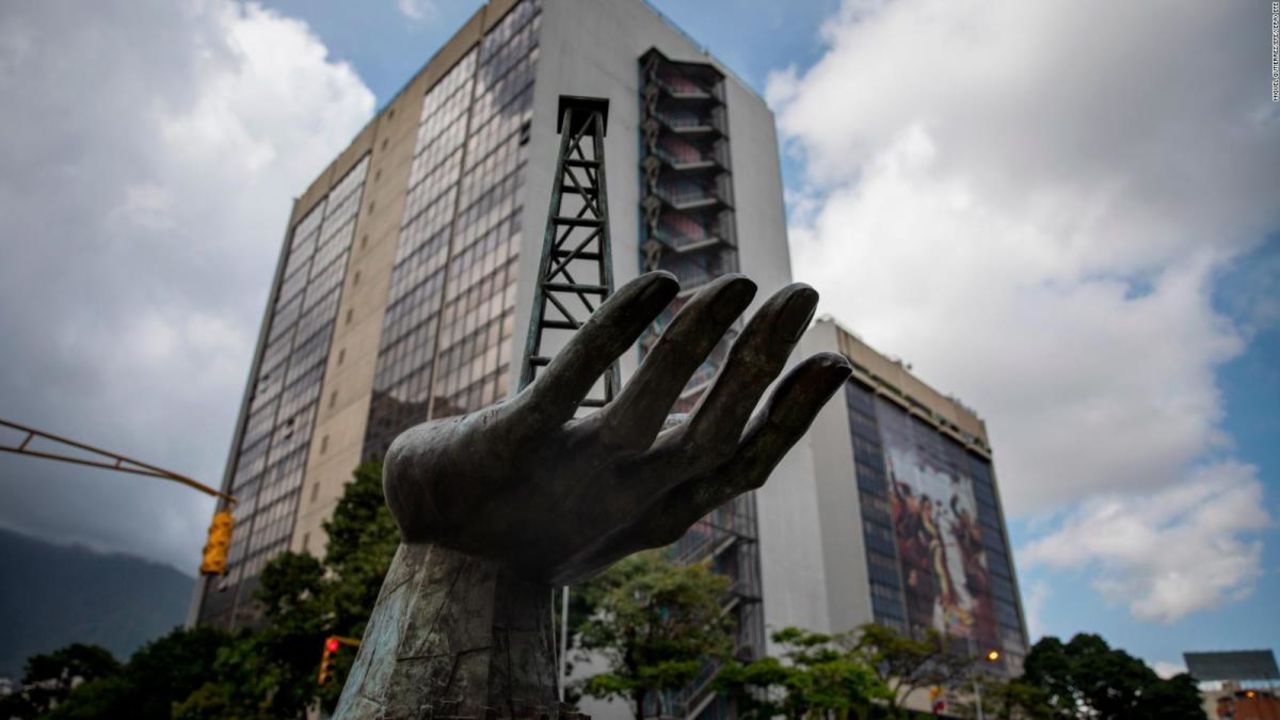 CNNE 522711 - 180508190703-cnndinero-oil-venezuela-sanctions-pdvsa-full-169