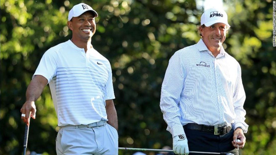 Tiger Woods y Phil Mickelson, durante una práctica en Augusta, Georgia.