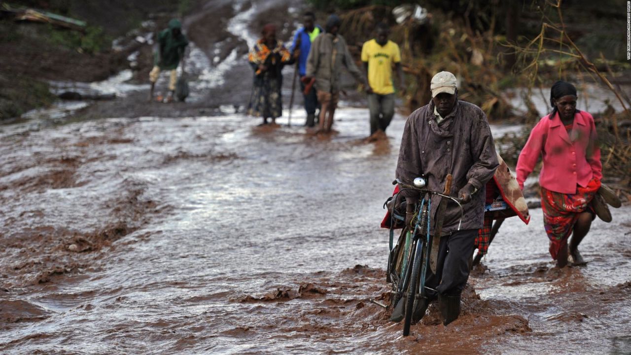 CNNE 522935 - 44 muertos por rotura de una represa en kenya