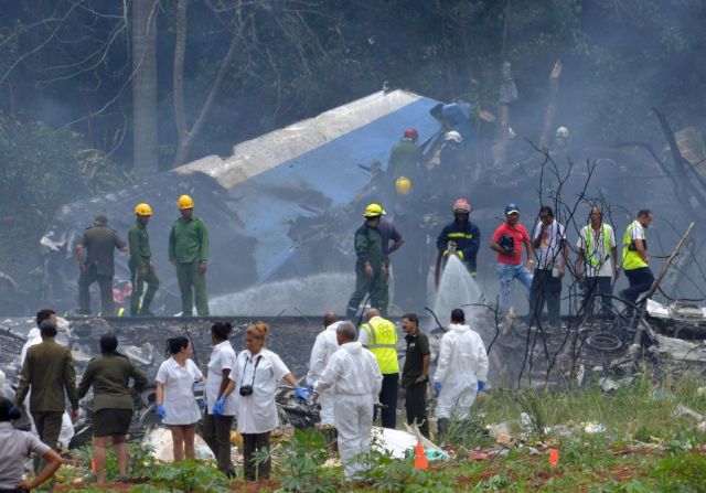 El avión fue alquilado por la aerolínea nacional de Cuba, Cubana de Aviación. Su tripulación era extranjera y tenía 104 pasajeros a bordo.