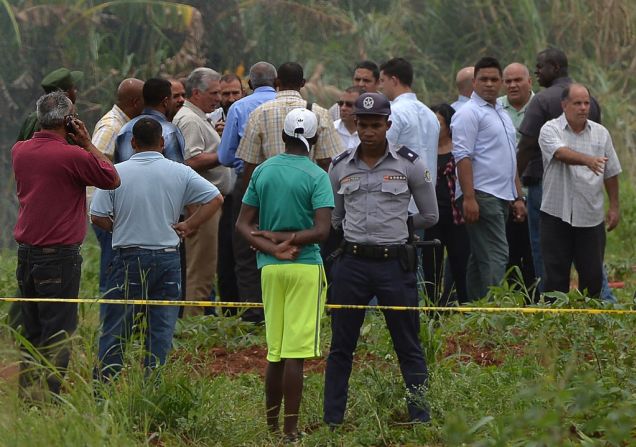 Díaz-Canel llegó al lugar del accidente junto al ministro de Salud, Roberto Morales, y el vicepresidente del Consejo de Estado, Salvador Antonio Valdés Mesa.