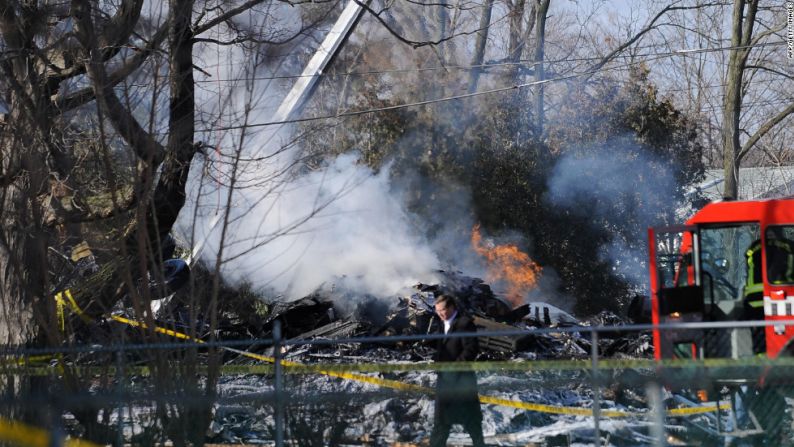 El vuelo 3407 de Colgan Air (un vuelo de conexión con Continental Airlines) se estrelló en una casa en las afueras de Buffalo, Nueva York, el 13 de febrero de 2009. Las 49 personas a bordo del avión murieron, más una persona en tierra. Dos ocupantes de la casa sobrevivieron.