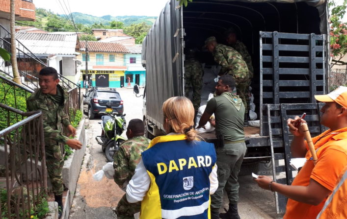 Tiendas de campaña para dar cobijo a los evacuados por la crisis. Crédito.