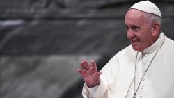 CNNE 526358 - el papa sorprende con su ultimo mensaje a una persona gay