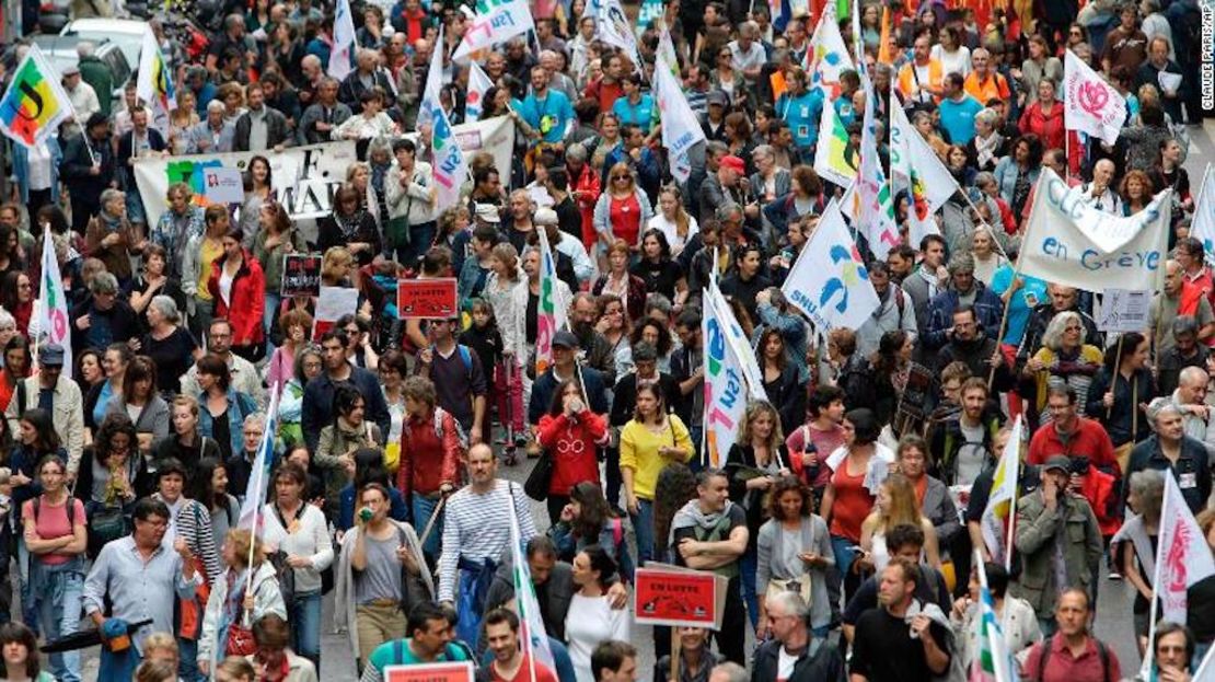 Trabajadores públicos se manifiestan en Marsella, en el sur de Francia, por las reformas del presidente Emmanuel Macron, el 22 de mayo de 2018.