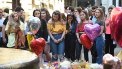 CNNE 526701 - homenaje a las victimas del atentado de manchester