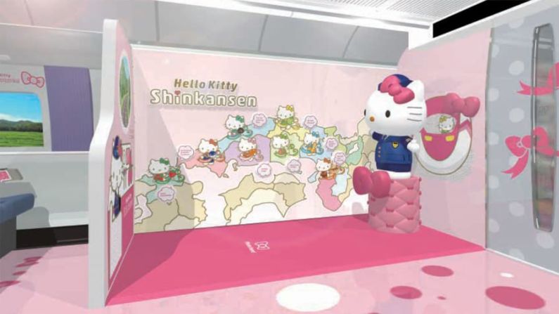 Fotos Hello Kitty: También habrá un espacio con una muñeca Hello Kitty en uniforme de trabajador de tren para que los pasajeros se puedan tomar fotos ahí.