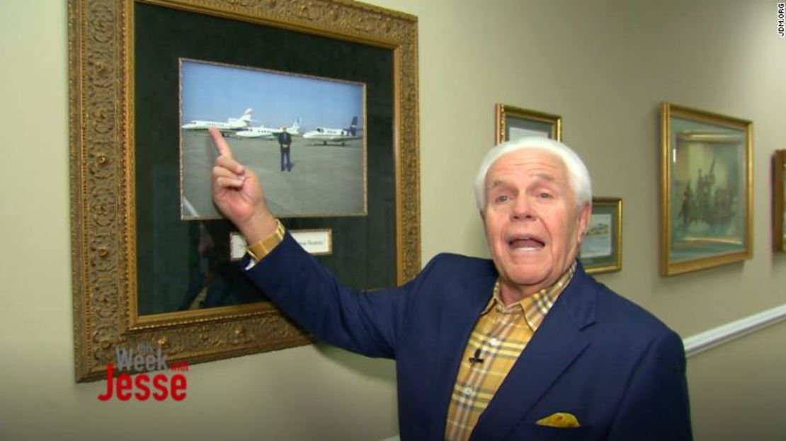 Jesse Duplantis, predicador evangélico, asegura que Jesús le dijo que debe tener un lujoso avión.