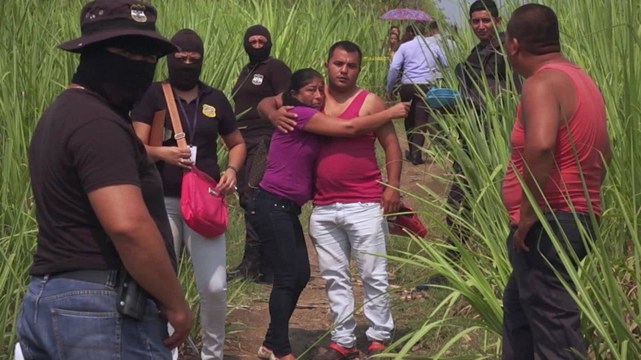 CNNE 529879 - las mujeres, a merced de las pandillas en el salvador