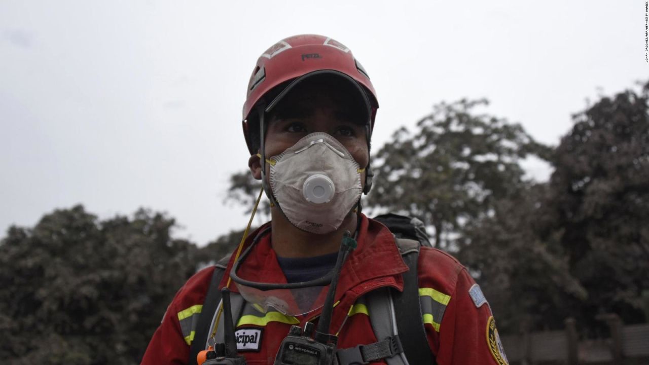 CNNE 530847 - guatemala no pierde la esperanza de encontrar sobrevivientes