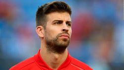 CNNE 533176 - pique le da un gran susto a la seleccion espanola