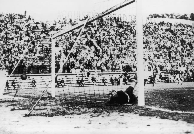 En 1934, Italia recibió el Mundial y también lo ganadora.