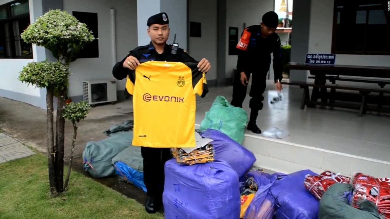 CNNE 533681 - decomisan mas de 1-100 camisetas deportivas falsificadas