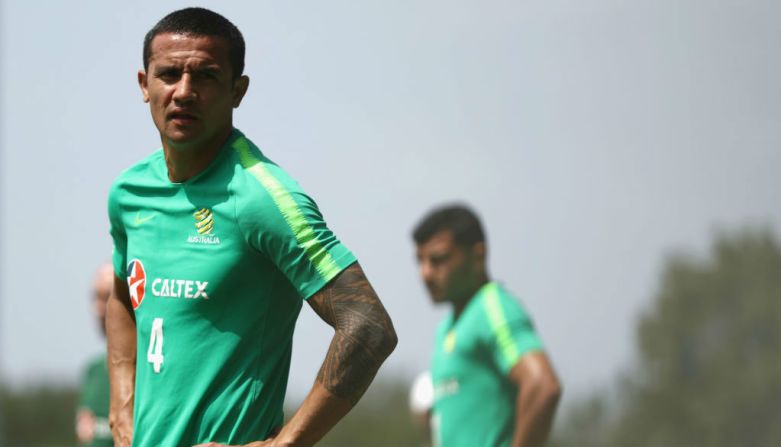 Tim Cahill, Australia — Tiene 38 años y Rusia será su cuarto y último Mundial, después de Alemania, Sudáfrica y Brasil. Con el gol que le marcó a Chile en Brasil 2014, pasó a la historia como el primer australiano en marcar goles en tres mundiales. Cahill es el máximo goleador de la historia de la selección de Australia y en Rusia podría convertirse en el australiano con más partidos internacionales, según la FIFA.