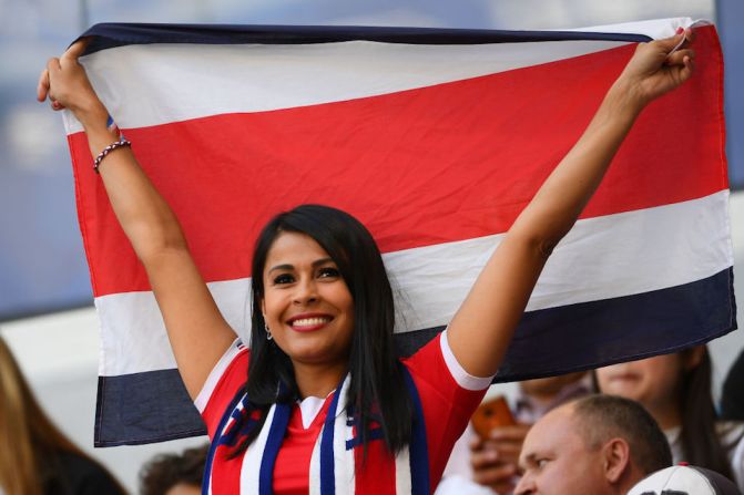 Fanáticos de Costa Rica en el estadio.