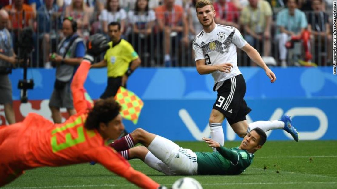 Llegada de Alemania en el partido contra México.