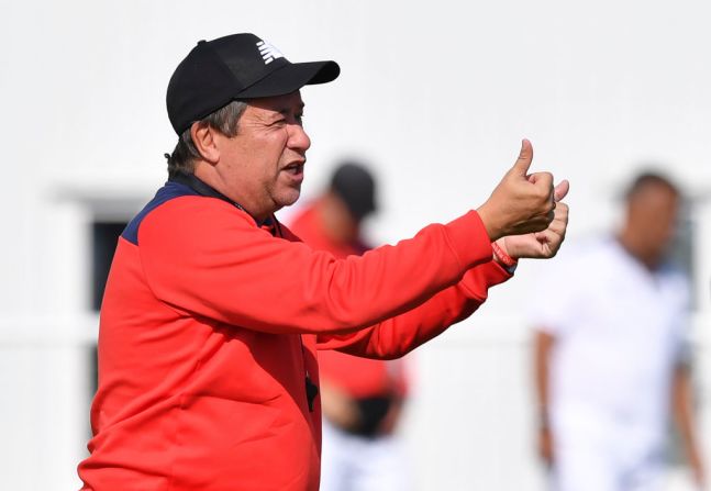 El colombiano Hernán Darío Gómez, aquí durante un entrenamiento, lidera al equipo de Panamá, que de debuta en un Mundial este lunes frente a la poderosa Bélgica.