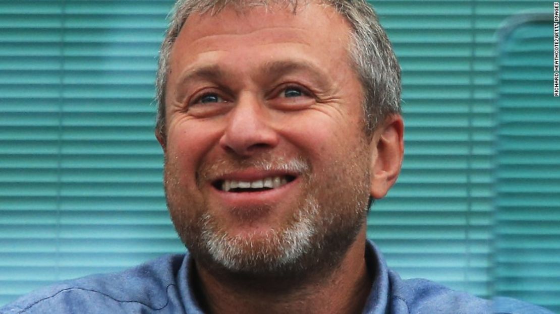 Roman Abramovich es el propietario del club de fútbol Chelsea.