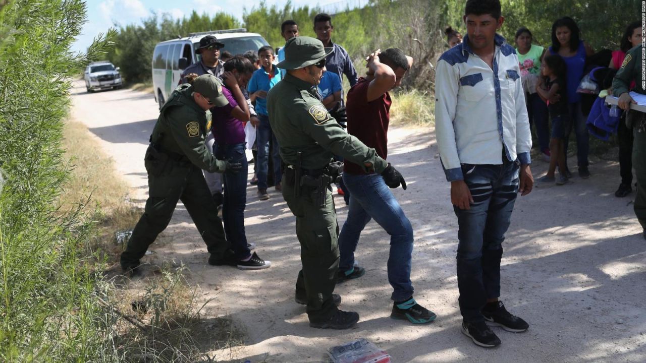 CNNE 535590 - consejos para familias con personas detenidas en la frontera