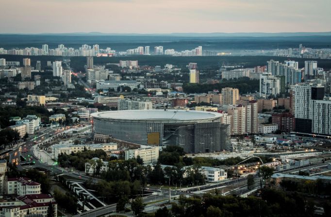 El Ekaterimburgo Arena es el estadio en el que el club FK Ural juega de local en la primera división del fútbol de Rusia.