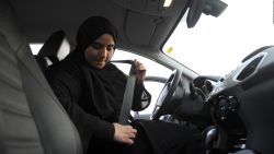 CNNE 536805 - mujeres sauditas, al volante