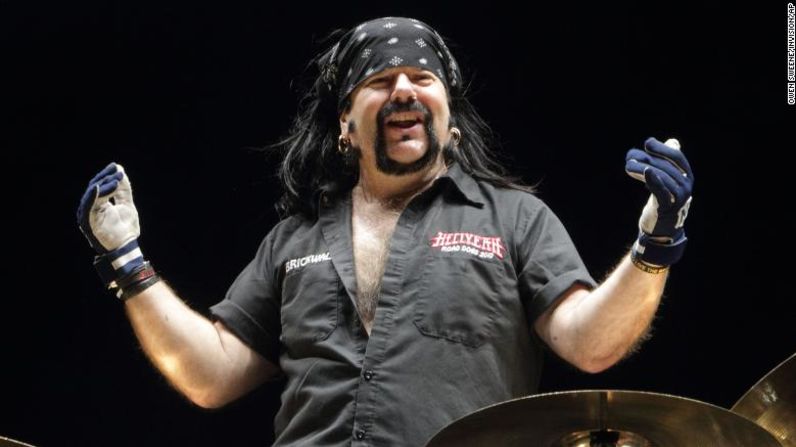 Vinnie Paul, baterista del grupo Pantera, falleció a los 54 años, se anunció el sábado 23 de junio.