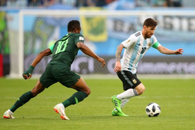 Messi durante el partido de Argentina contra Nigeria.