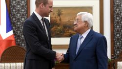 CNNE 538445 - el principe guillermo se reune con el presidente del gobierno palestino, mahmoud abbas